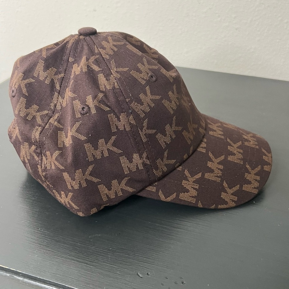 Michael Kors Brown Signature Logo Print Ball Cap NWT - Picture 4 of 4